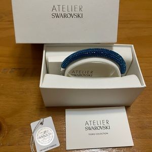Swarovski Blue crystal tigris bangle NWT